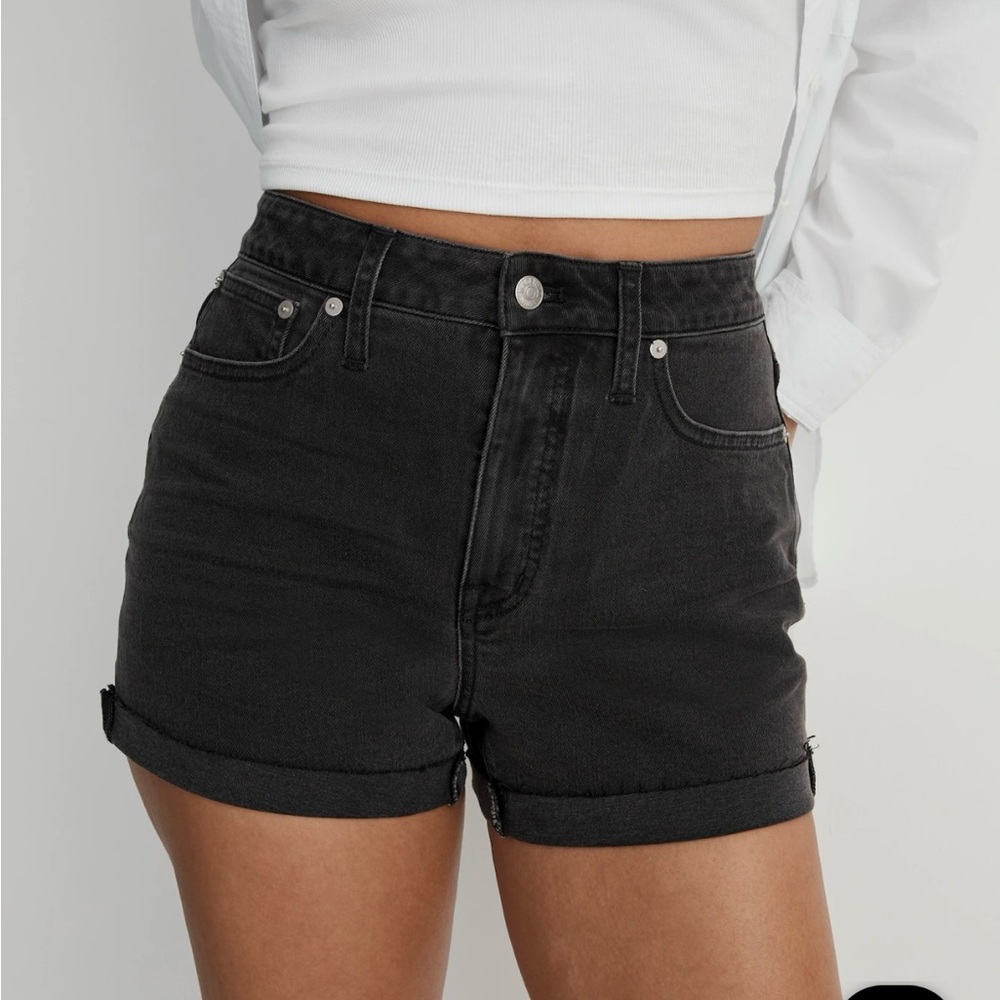 Madewell Classic curvy high rise Denim Women's Shorts in lunar wash